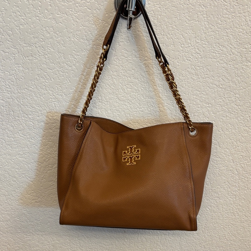 Tory Burch Britten Chestnut Pebbled Leather Shoulder Tote with Gold Chain
